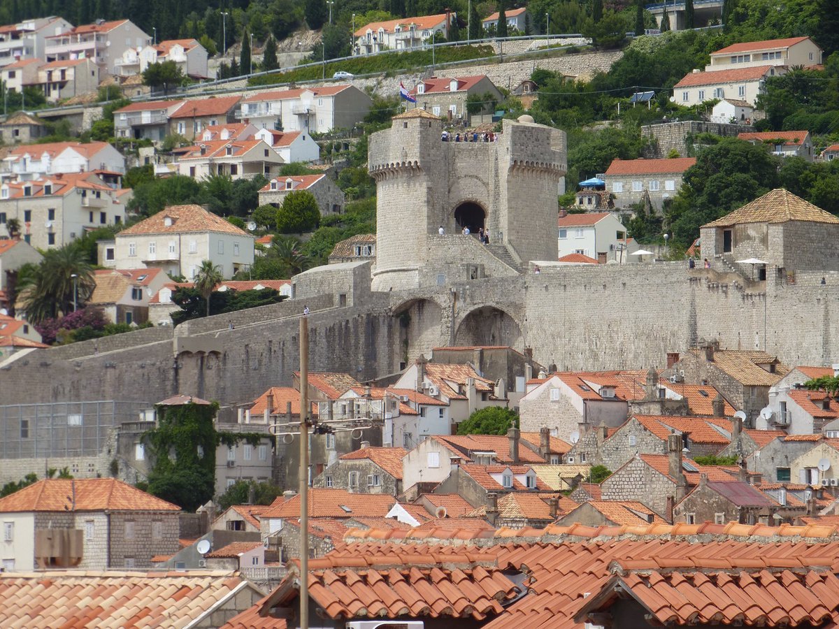 Must get there! <a href="/CraigSearle1/">🇨🇦 Craig Searle ⚓️</a>
exploring Dubrovnik Croatia wonderful city