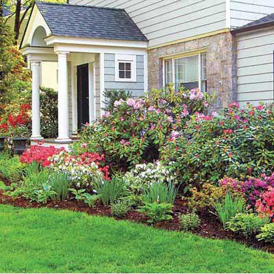 ThisOldHouse's tweet photo. Our designers share foolproof planting tips for stellar #curbappeal: https://t.co/TpLoneynyd https://t.co/CoUDRYFhtQ