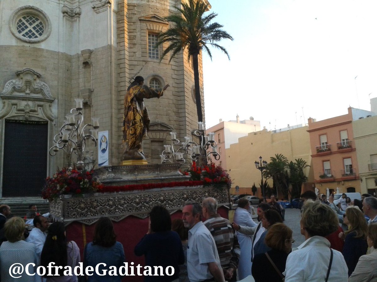 Imágenes de la Procesión del Sagrado Corazón de Jesús. #GloriasCadiz16 <a href="/BuenaMuerteAM/">AM Buena Muerte.</a>