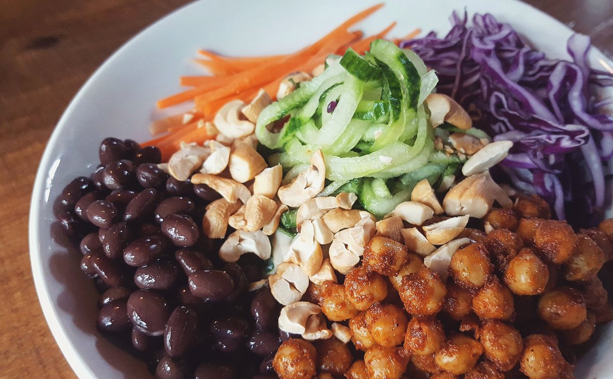 KitsilanoKT's tweet photo. There's something for everyone at The Kitchen Table! #vegetarian #vancitybuzz  #eatlocal #kitsilano #vancouver https://t.co/TrfYb7X2dr