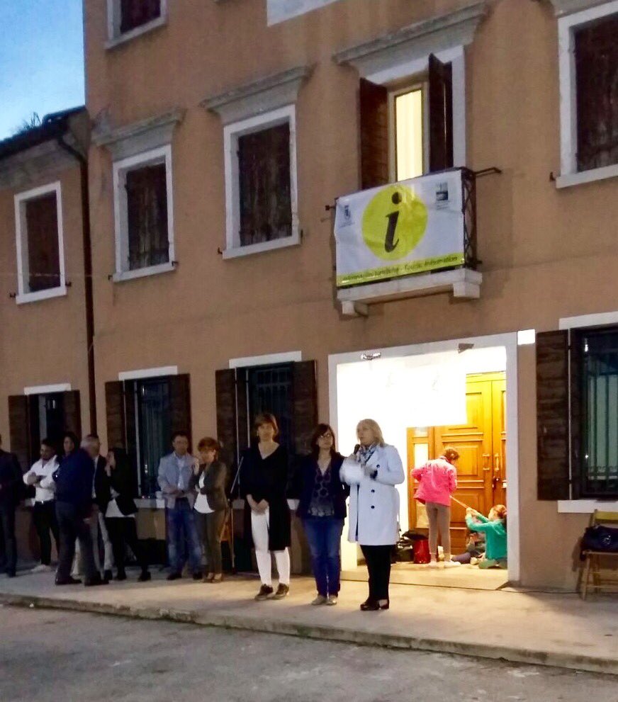 SRubinato's tweet photo. 2ª tappa elettorale con la squadra della candidata sindaca di Quarto d'Altino Rafaela Giomo: la scelta sicura! https://t.co/z1Hj9Oy02I