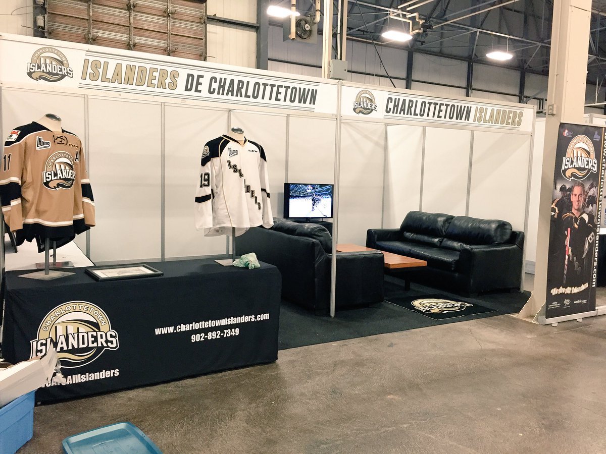 DarcyCudmore's tweet photo. Things looking great at the @EastlinkCtrPEI for tomorrow's @QMJHL draft! #PEI #CHLDraft @IslandersHKY https://t.co/Om5jf5lLu8