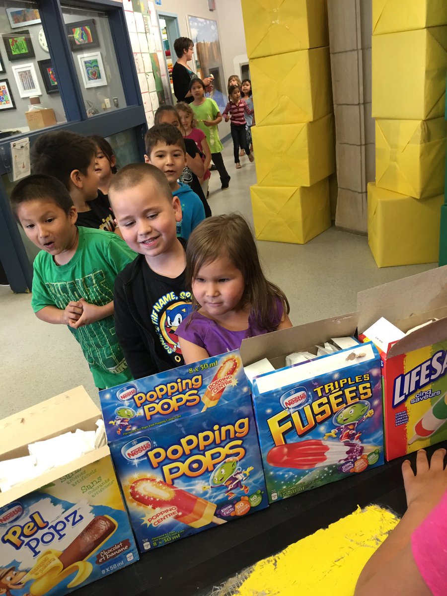 mrsperehudoff's tweet image. Ice cream treats??  Yes!!  #JuneFun #yesday @ConnaughtNB