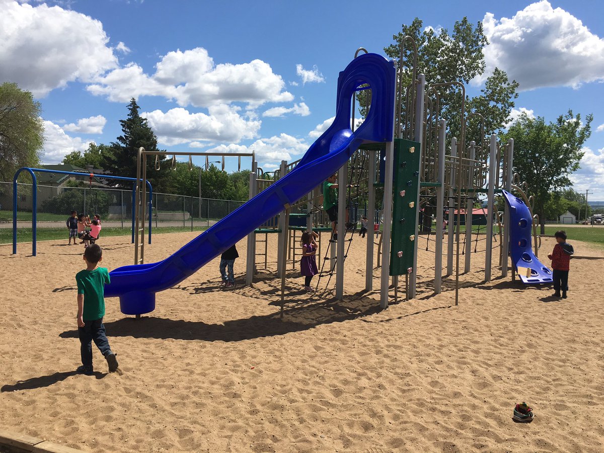 mrsperehudoff's tweet image. Big Kids park for extra recess???  Yes!! #JuneFun #yesday @ConnaughtNB