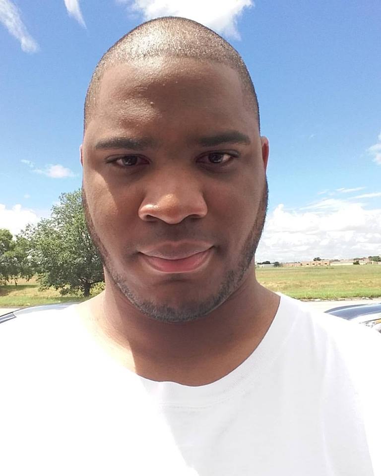 Bigcontriz90's tweet photo. #TallGuyTwitter
#BigGuyTwitter
#BlackGuyTwitter https://t.co/3ltOvUoGKF