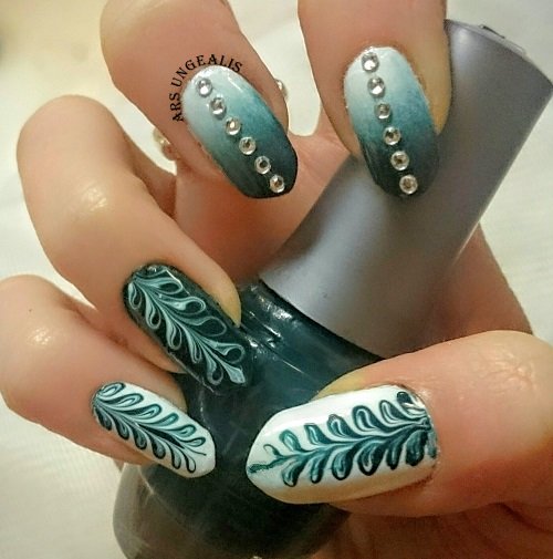 Ungulae's tweet photo. Dry marble and #ombre #nails w/ @MTMorganTaylor All White Now &amp; Jungle Boogie.
#NOTD #nailart #gradient #bling https://t.co/MdKiXawLQw