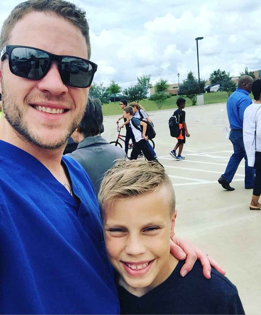 DylnGabesNana's tweet photo. Oldest grandson #allyearstraightAs #perfectattendance #baseballphenom #on6thgrade https://t.co/Bs2FTFVeYN