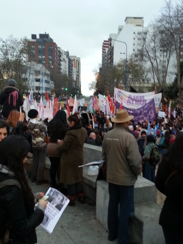 comunidadeFeCe's tweet photo. #NiUnaMenos #MarDelPlata https://t.co/n3ULoZp80m