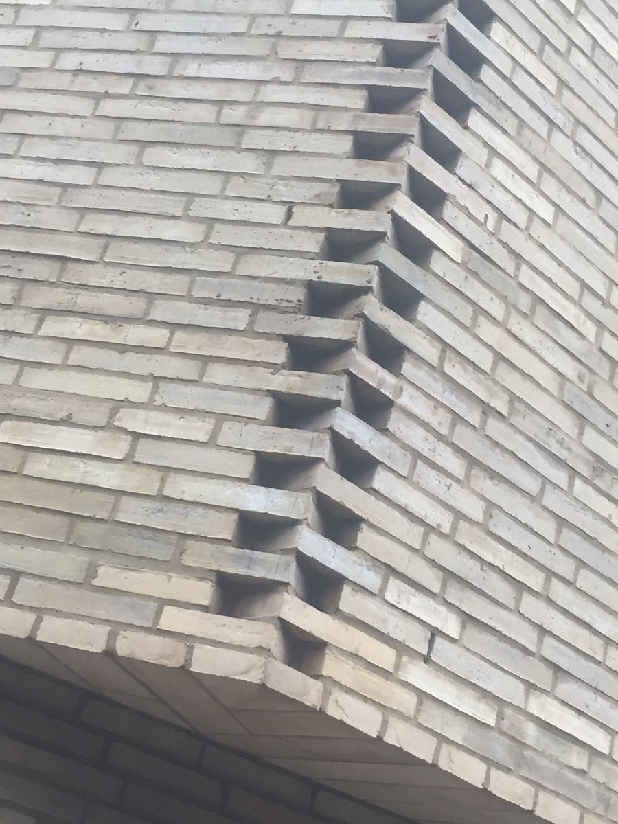 simonerridge's tweet photo. @alisonerridge this turns a great corner #brickspotting https://t.co/a6xiZYxlDE