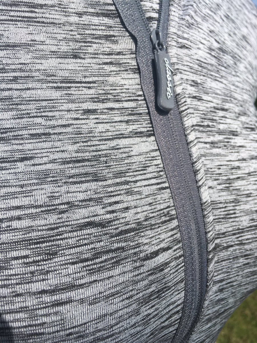 Essential Gym Wear tweet media