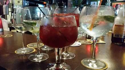 Hendricks_Pub's tweet photo. Hebben jullie er al een beetje GIN in?! Nog maar 1 nachtje slapen! #HendricksFest2016
https://t.co/hr08Syp32e https://t.co/aWJaOP2GMt
