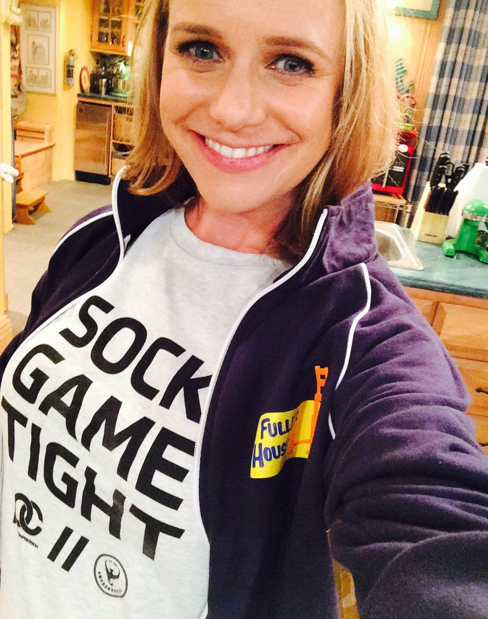 Andrea Barber on Twitter "Ready for show night! Runners in da house
