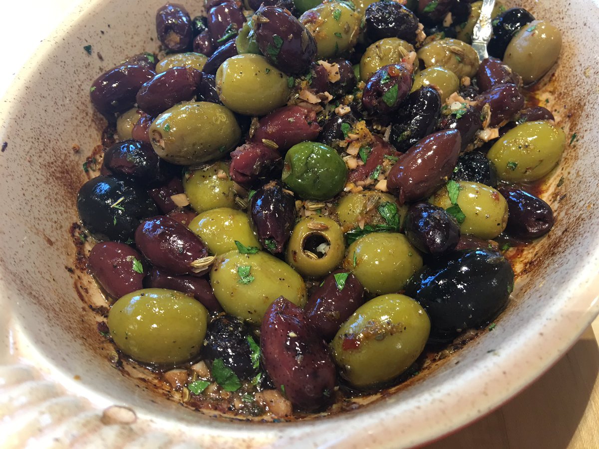eatmovemake's tweet photo. Eating the delicious results of our Salud cooking class! @WholeFoodsATL #alphafam16 @AlpharettaCVB https://t.co/jGD2rYe9sq