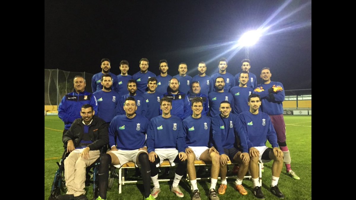 KioskoLago's tweet photo. Ayudando a nuestros equipos d baloncesto y fútbol(Kiosco el teso)pese a los palos q recibimos https://t.co/1f1M5Fd8G7