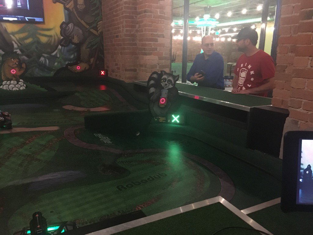 lovelletters's tweet photo. #robodub #flatstickpub @robodubinc happy Friday, programs!! #botsrule https://t.co/7PcIG6EPgq