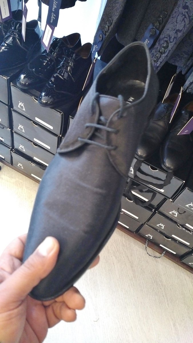 El mejor regalo para papá: Zapatos <a href="/ZMicheluzzi/">zapatos micheluzzi</a> <a href="/1Micheluzzi/">Micheluzzi</a> los encontrás en Gorrittu 4802 y Armenia 1471 Palermo