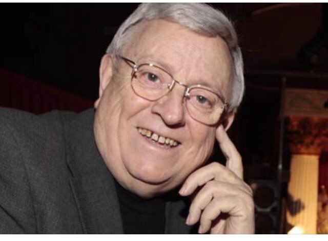 Se apaga la voz de VALENCIA EN FALLAS, ese "himno" fallero,nos ha dejado Vte.Ramirez,alma de Sala Canal. DEP amigo.