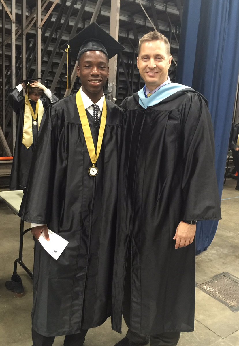 HillsboroughSch's tweet photo. A great night as @PlantHighSchool confers 575 graduates! @Jeff_Eakins met Q Markowski, a leader in his community. https://t.co/M97zR0iuJy