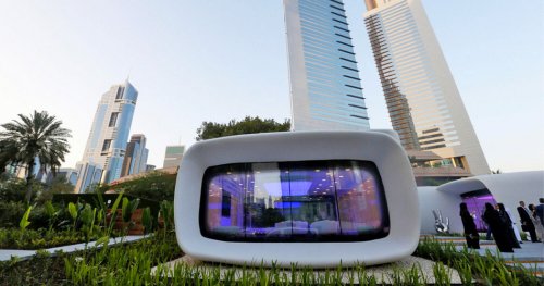 Duodingo's tweet photo. #Construyen en #Dubai una oficina mediante impresión 3D https://t.co/lWjvyUq6J2 #curiosidades https://t.co/DgYGZSrQIh
