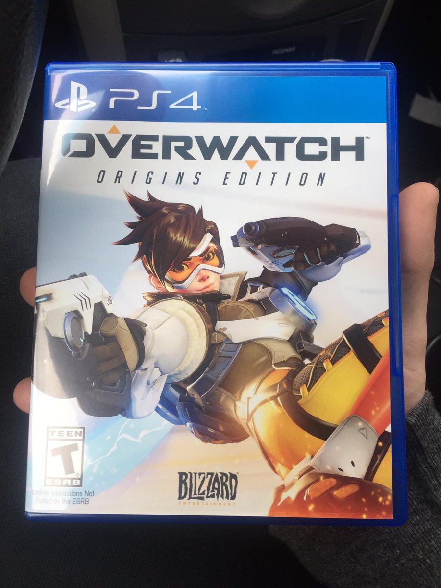 chance_K9's tweet photo. Got my town's gamestop's last copy. 😎 https://t.co/dhRoUfCSCR