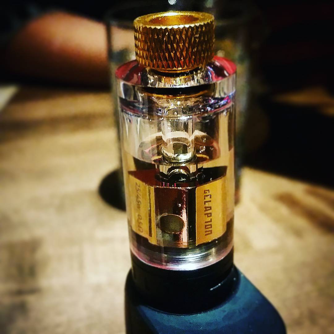 Atom_Vapes's tweet photo. Beauty and the Beast #gClapton #gCeramic #ejuice #vape #atom_vapes https://t.co/Q7u3Qmet70