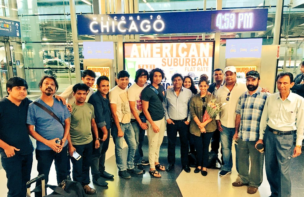 Its_JamieLever's tweet photo. Beautiful welcome @ Chicago this evening! ❤️ @iamjohnylever @JesseJanumala @Hasyamevjayate https://t.co/9lPH8ZQ5VV