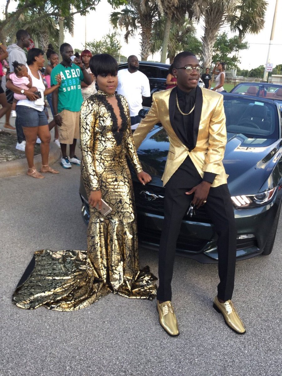 BrowardSlayPage's tweet photo. Someone explain to me why they look so good? 😫💸😍💰 @rb15__ @corijhay #PlantationProm2k16 https://t.co/x8d4T4T9Qe