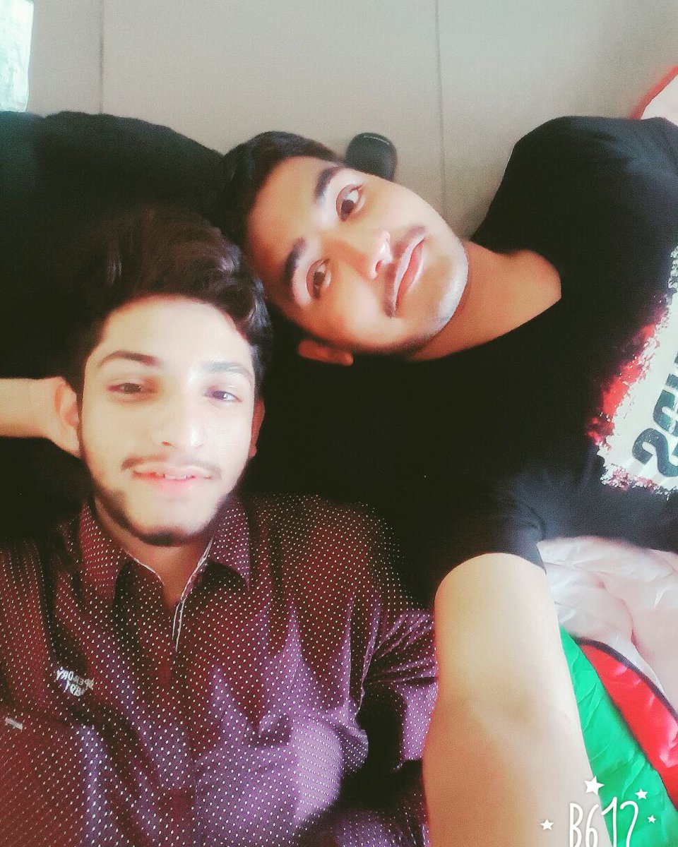 Zeeshan_Irfan1's tweet photo. It's mOrning time ^_^ @Throwathon @Zeeshan_Irfan1
#LUMS #THROWATHON #hackathone #2016 #startups #morning #restless https://t.co/M3VcWYgxt3