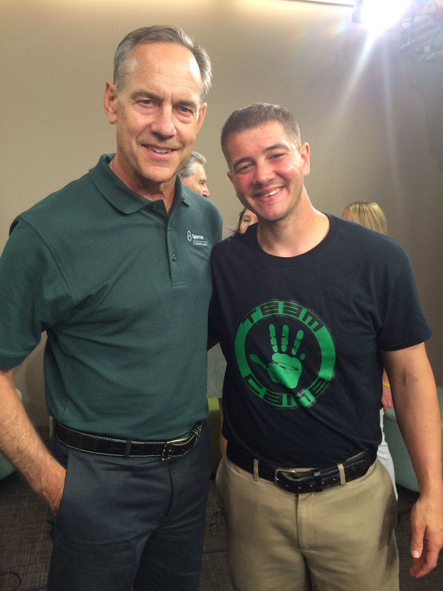 CainePainTrain's tweet photo. Raising money for a great cause with @DantonioMark #cmntelethon https://t.co/hMdjky81O5