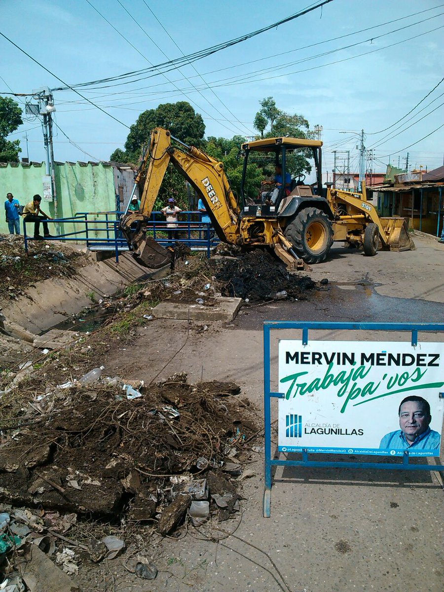 A través de <a href="/DIMLags/">Ingeniería Municipal</a> continuamos con la limpieza de drenajes y caños en el municipio. Gobernando para el pueblo