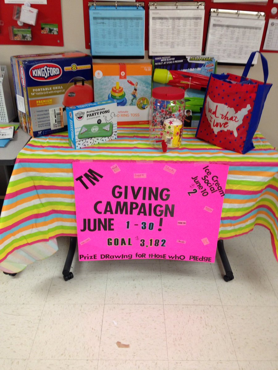 @domcolosimo <a href="/jenngoldbach/">Jennifer Goldbach</a> @cory_shin @RickyVargas2 ready to give back #tmgiving