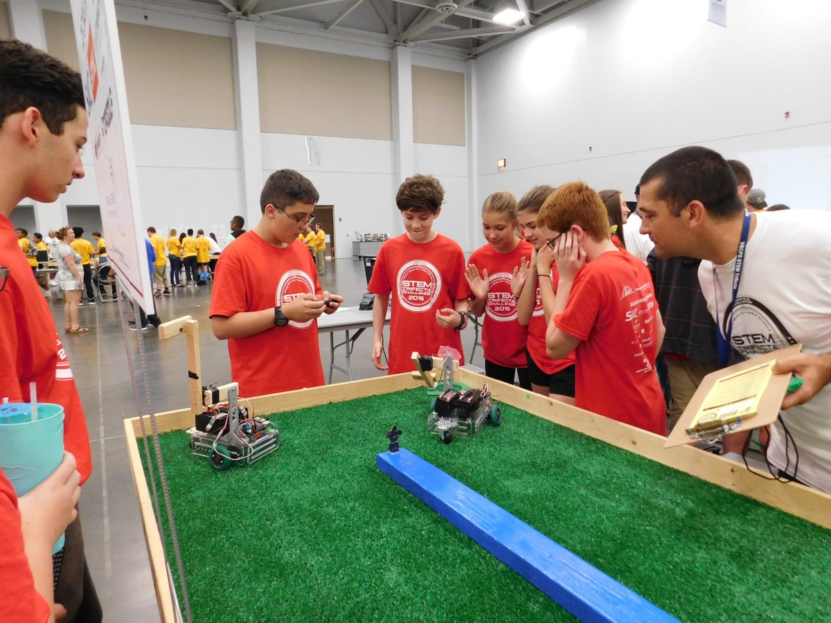 RedMillMickeys's tweet photo. So proud of PAMS STEM Club! #vbtrifecta2016 Awesome Teamwork = Semi-Finals @PAMSPrincipal https://t.co/5IKT9s8bEI