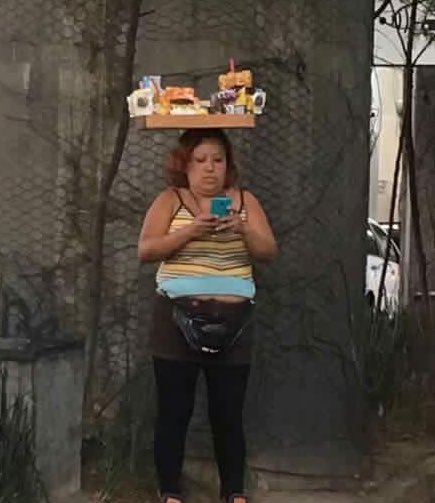 sangredeperr0's tweet photo. Cuando ando en el jale y me llega un wasap tuyo beibi... https://t.co/bD5wiIqoQ1