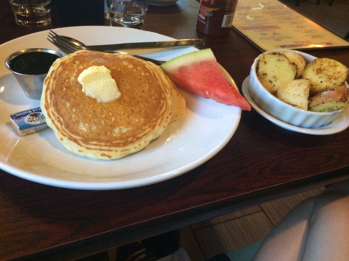 Pancakes for dinner 🍉 https://t.co/LFGkp3ek0n<a href="/tag/nbatopshot"class="tags"><span>#nbatopshot</span></a>