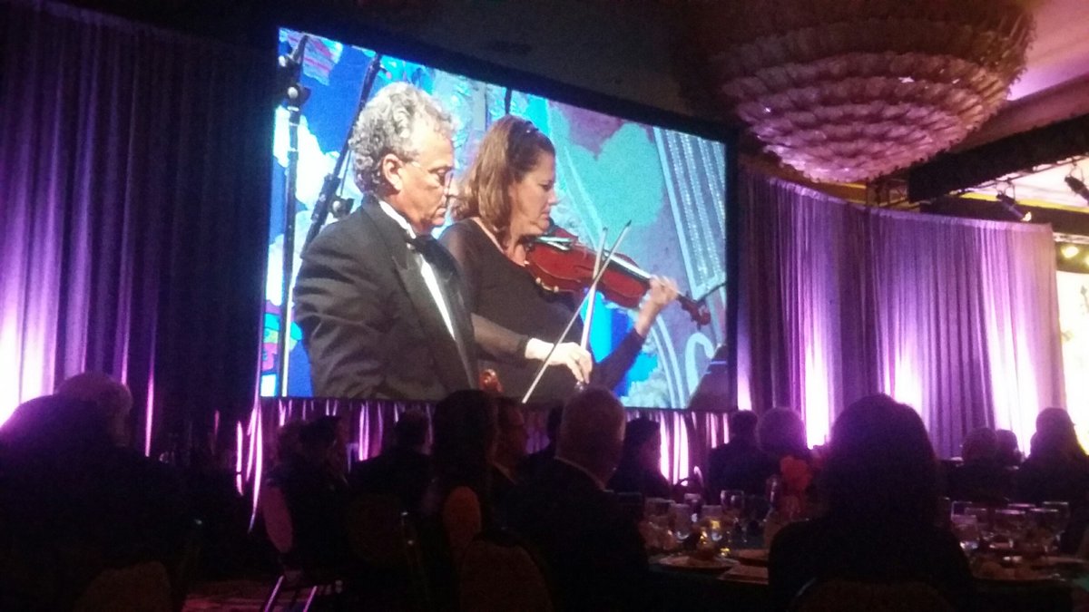 PaperCityCA's tweet photo. Another remarkable #LBJMoralCourageAwardDinner for @HMHou w #ViolinsofHope, poignant and beautiful! #HMHou turns 20. https://t.co/OvhoQ9QZBm