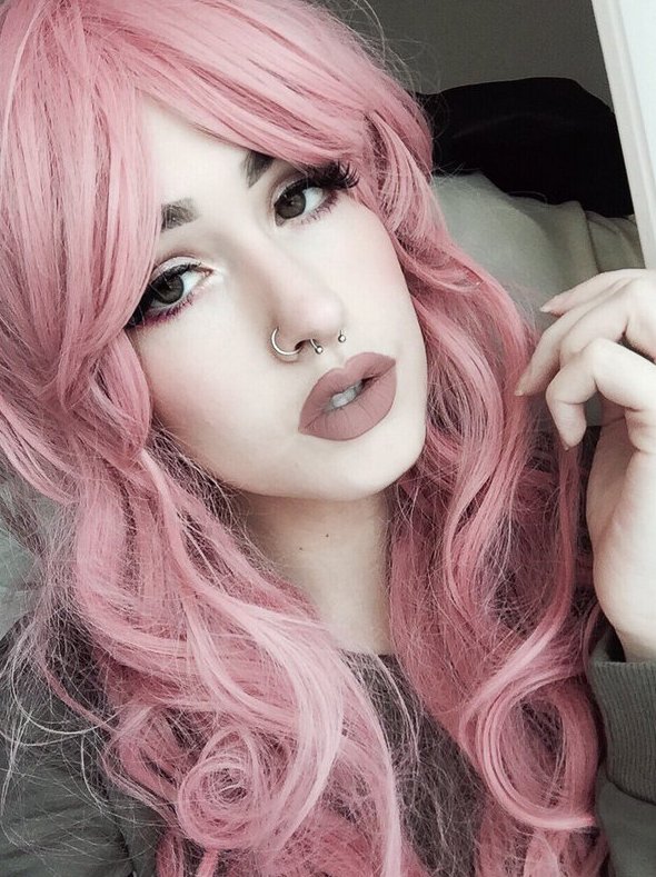 pantonhive's tweet photo. #Pink 💗 https://t.co/sotbKHioYb