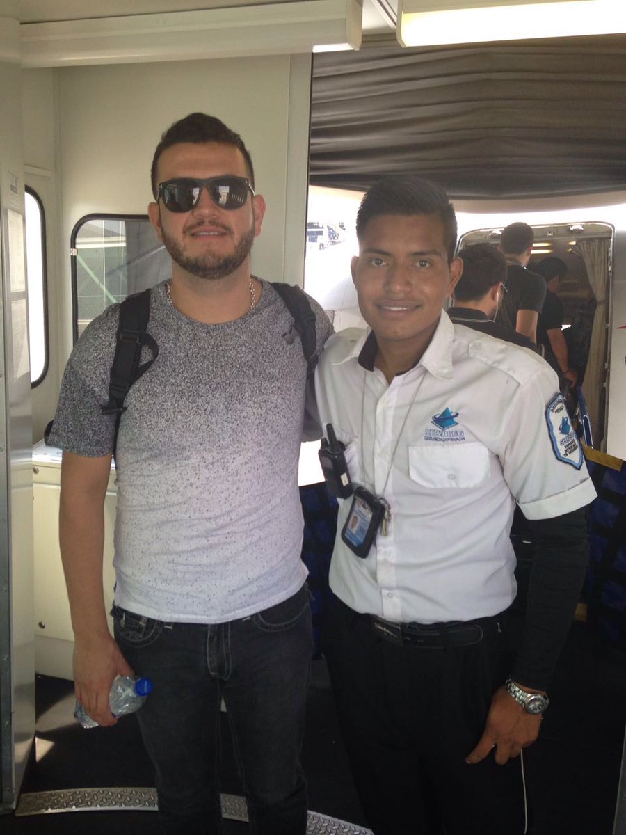 Gill_SO1's tweet photo. buen viaje @calibre50eden. @Calibre50 https://t.co/lvQZGMVN56