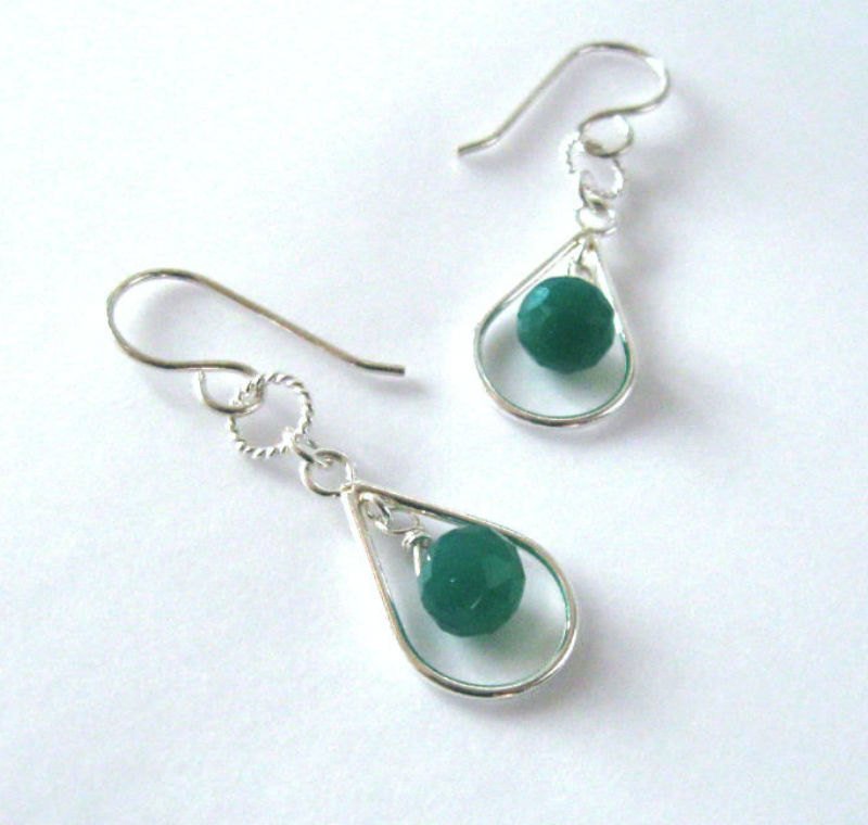 Emerald Green Onyx Gemstone Earrings Sterling Silver Open Tear D… etsy.me/1PHNG3y #jewelryonetsy #giftforher