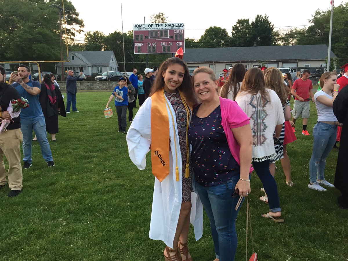 Shout out to Ms Hoey for being one of the best teachers I've had the pleasure of having at SHS. Thank you!!!