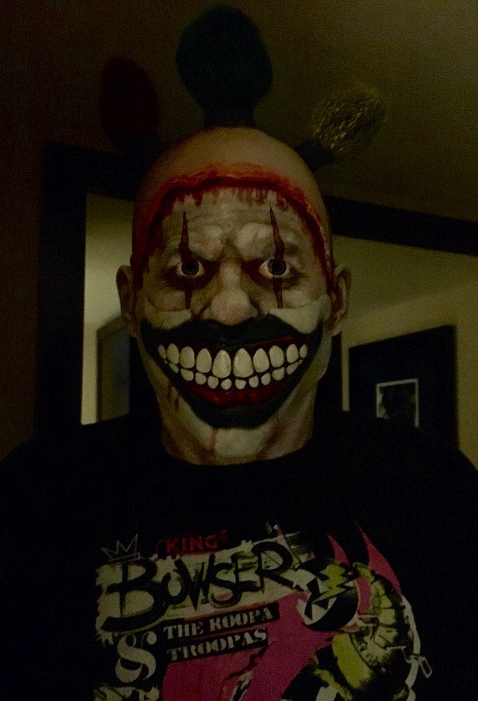 panthersfan1986's tweet photo. Look what I just got its amazing #PHXCC #PhoenixComicon https://t.co/7c0L1rwjV4