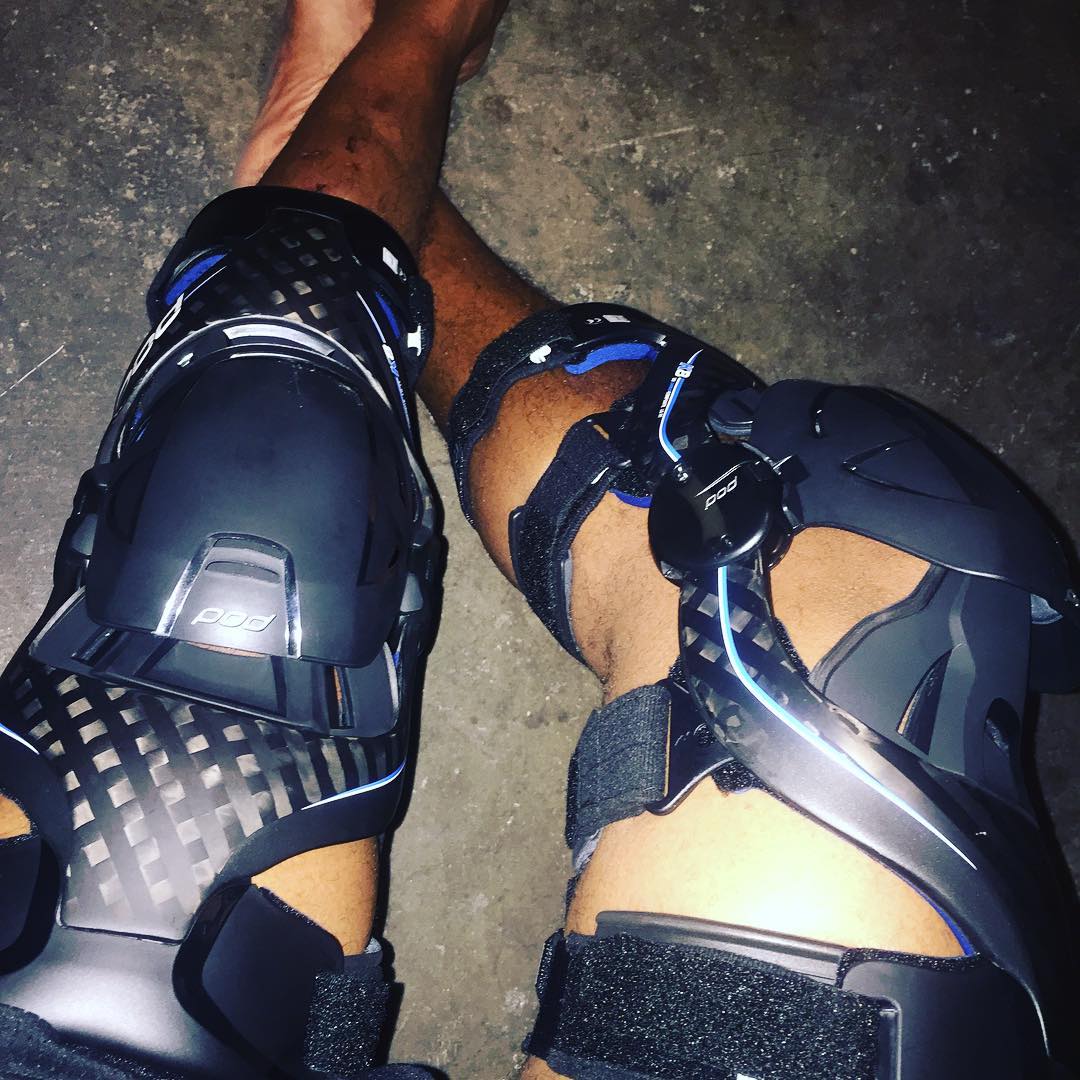 pod_active's tweet image. @letsgooffroad_lgor  won&apos;t jump on his bike without his #K8 knee braces
#podactive
#protectionondemand