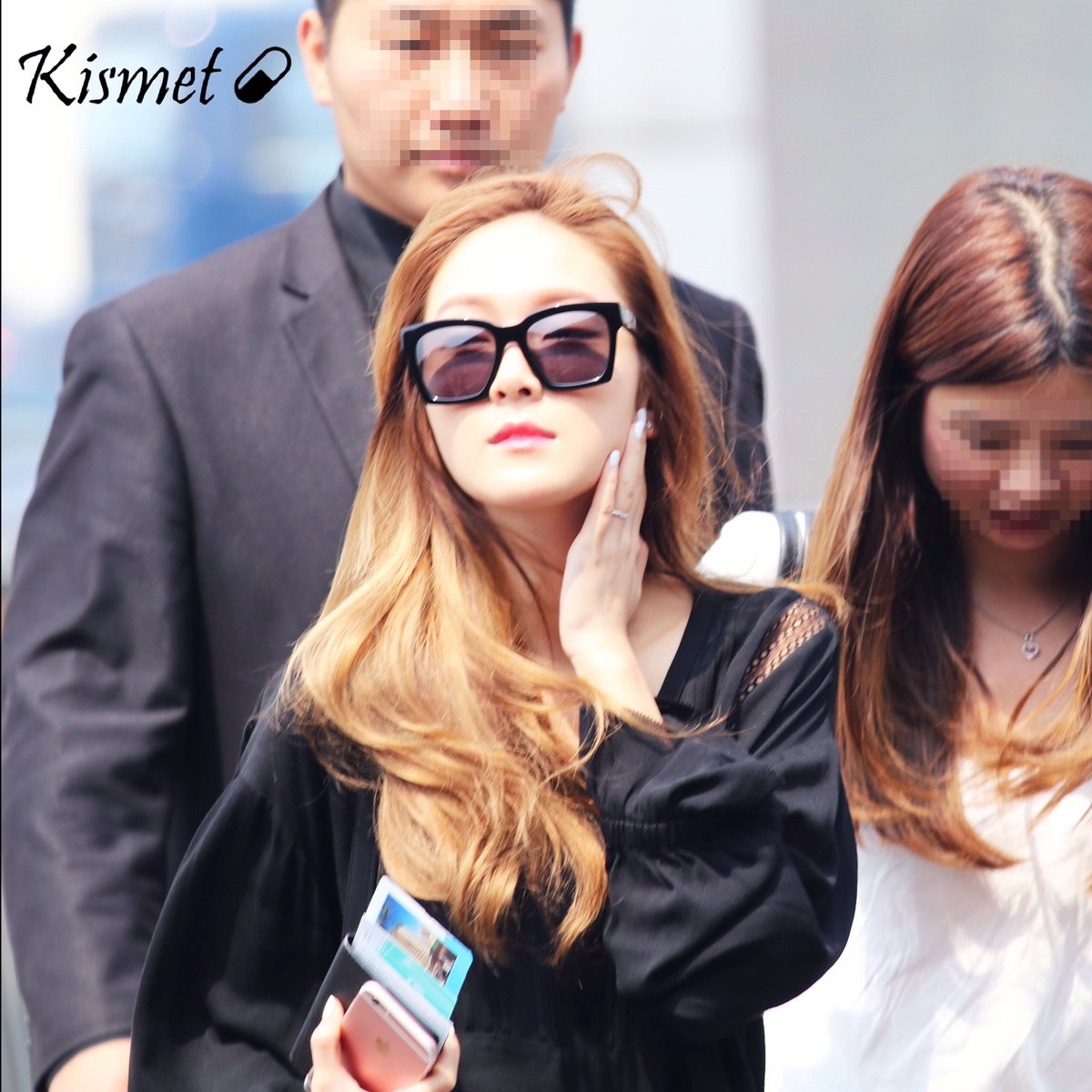 [PIC][19-05-2016]Jessica trở về Hàn Quốc vào trưa nay CkEb2vWWkAAGDCd