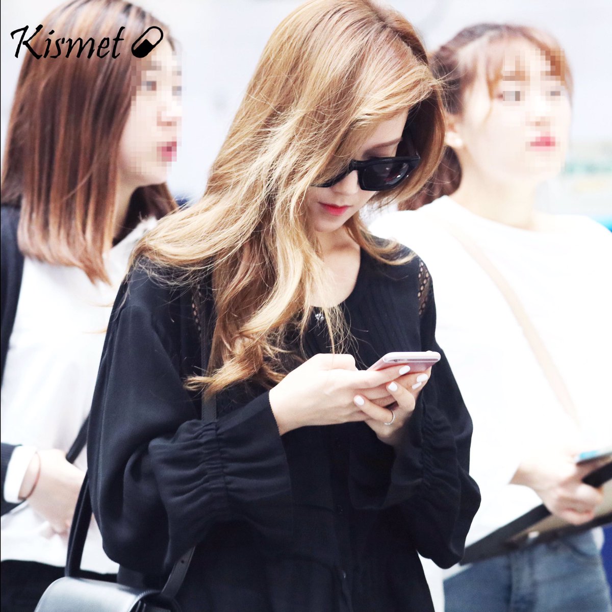 [PIC][19-05-2016]Jessica trở về Hàn Quốc vào trưa nay CkEbDFaW0AAd0GX