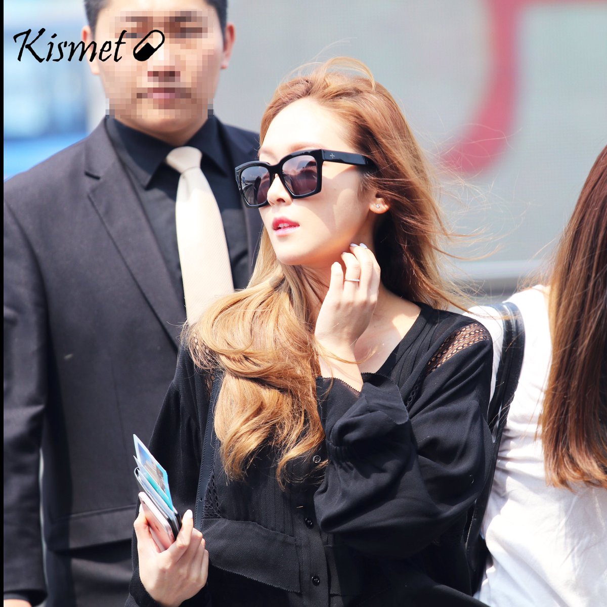 [PIC][19-05-2016]Jessica trở về Hàn Quốc vào trưa nay CkEbDK-WYAAfVJm