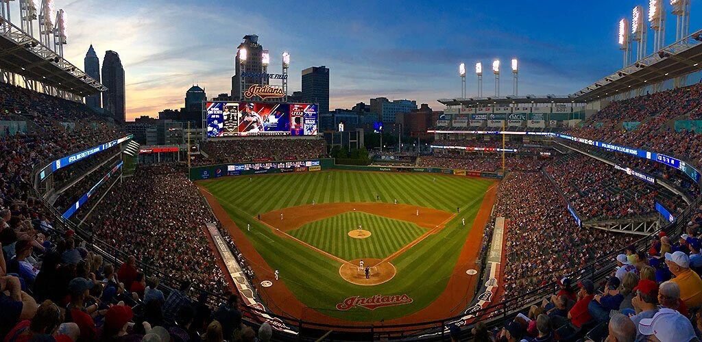 MLBcathedrals's tweet photo. Great night tonight at Progressive Field (image courtesy @dsquare77) @Indians https://t.co/zfl4bgH6Re