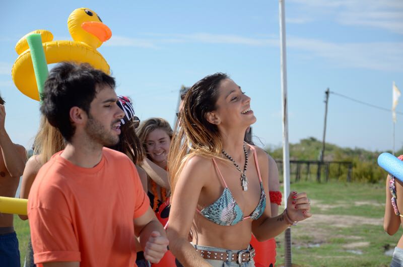 walumbaoficial's tweet photo. Hoy se sale ‼ y en la previa dale volumen  🔊 a Walumba 🎵 #SuenaWalumba y que todo comience " Bailando" 💃 https://t.co/ZYXq4JjSPT