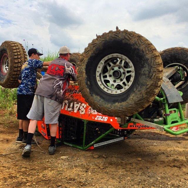4x4unityapp's tweet photo. Bill Baird showing out! #UORexpo #louisville #bustedknuckle #bustedknucklefilms #ultra4 #c… https://t.co/lcZ94xnN8H https://t.co/Yo8u7OhpNx