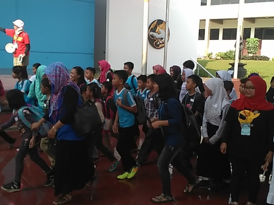 SahabatAlam_INA's tweet photo. Mariiii adeek,,, semangat 
#baskomdolanan https://t.co/8Khzkmkz8w
