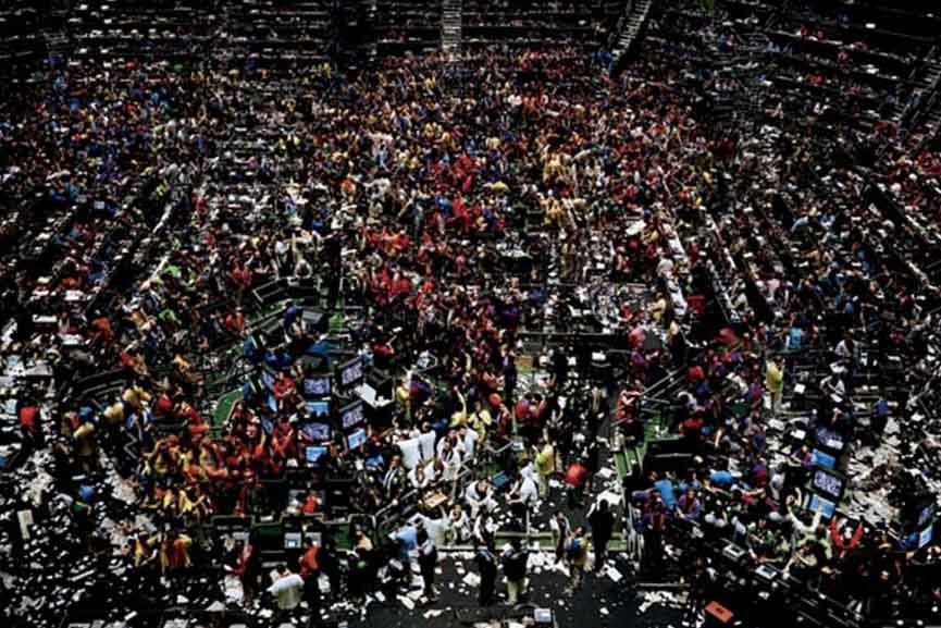 widewalls1: Famous German #photographer #AndreasGursky brilliantly captures the modern world
…