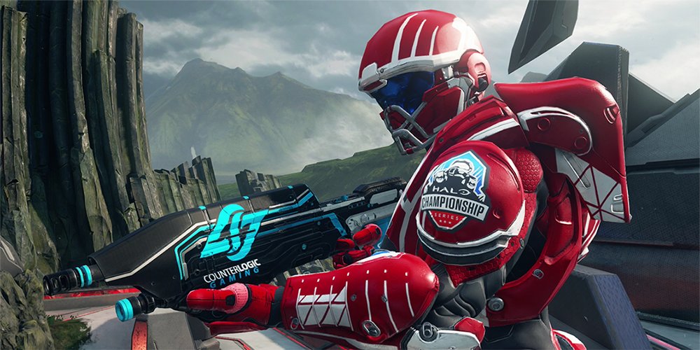 Halo's tweet photo. This week, we look at few Halo 5 sneak peeks, a new tease from the Forge team, and more! https://t.co/hnIXZxocar https://t.co/S5lbXzhQOl